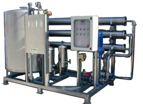 Impianti ad osmosi inversa con portata oraria di 8000 lt.
Reverse osmosis systems with hourly flow rate from 8000 liters.